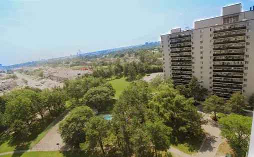 1 room apartment of 669 m² in Mississauga