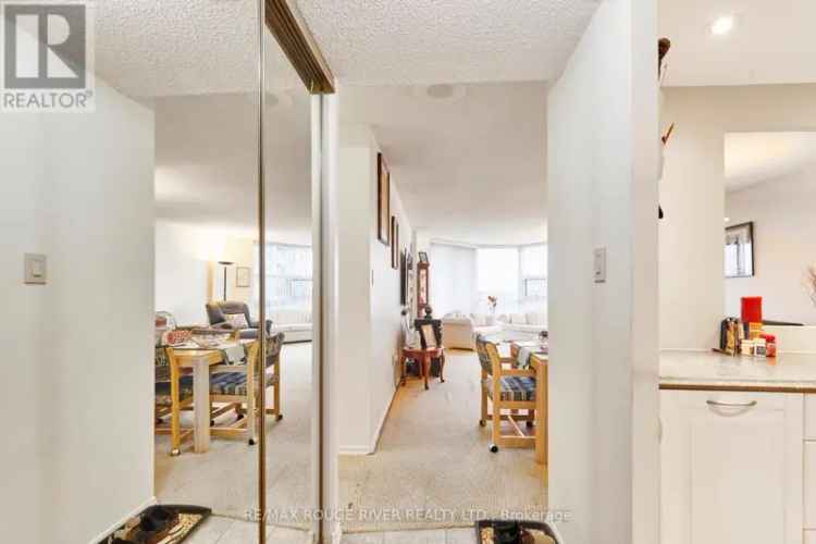 Rouge E11 Condo 2 Beds 2 Baths 1140 sq ft