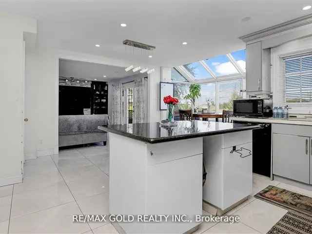 House For Sale in Caledon, Ontario