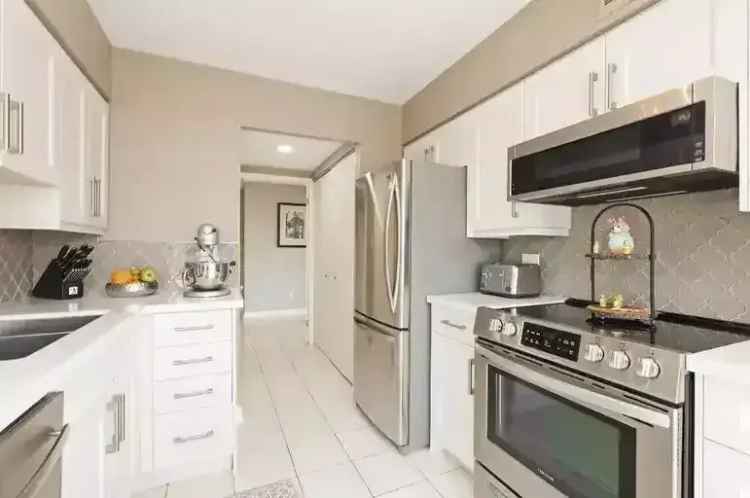 1880 Valley Farm Road Tridel Condo in Pickering