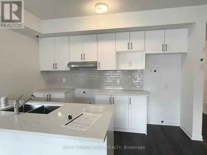3-Bedroom Townhouse in Ottawa - Modern, High-End Finishes