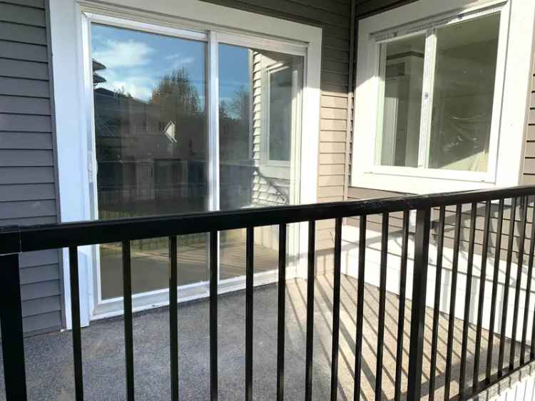 A $1,089,900.00 1/2 Duplex with 5 bedrooms in Mission BC, Mission