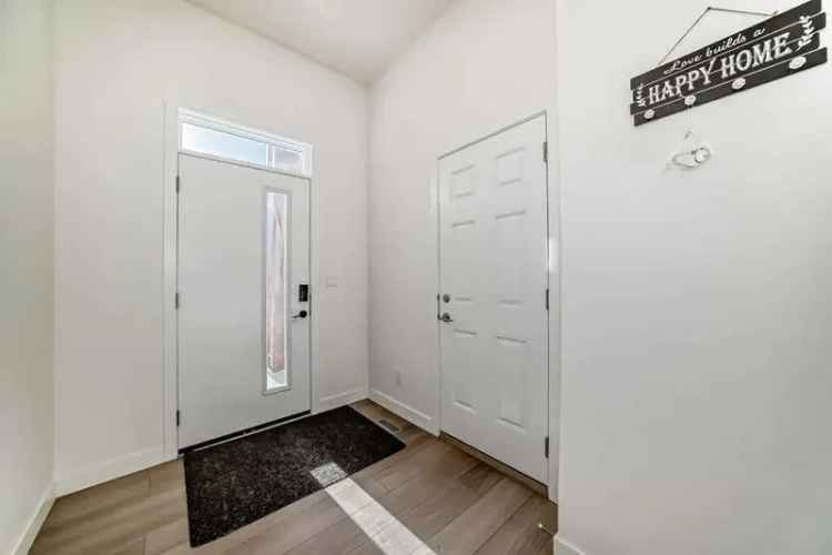 3-Bed 2.5-Bath Home in Wildflower with Double Car Garage