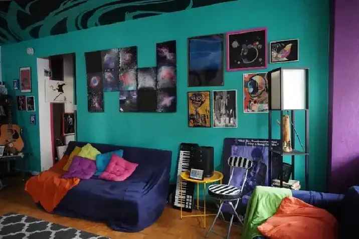 Colourful and Arty 2 Bed Apartment for sublet downtown - City of