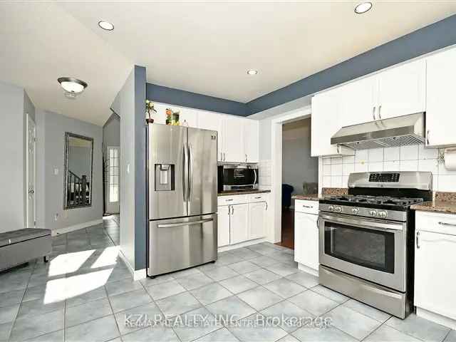 2 Storey Home with Cathedral Ceilings, Luxurious Master Suite and Large Backyard