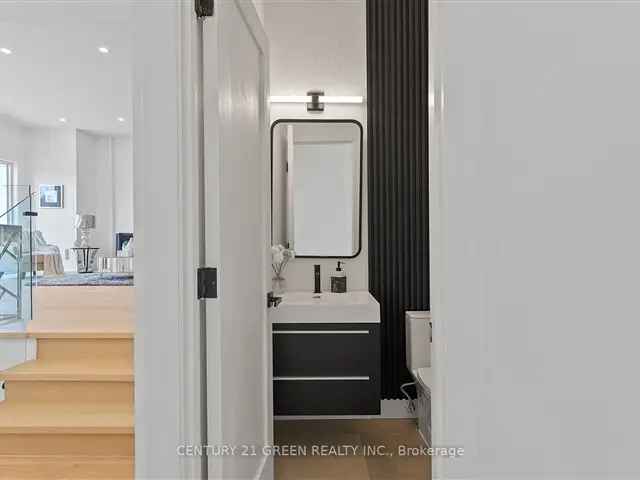 House For Sale in Toronto, Ontario