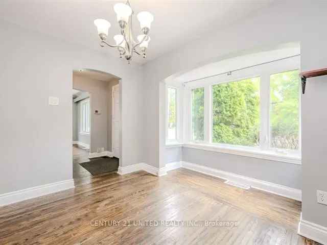 Charming 3 2 Bed 2 Bath Home in St Catharines Near Brock University