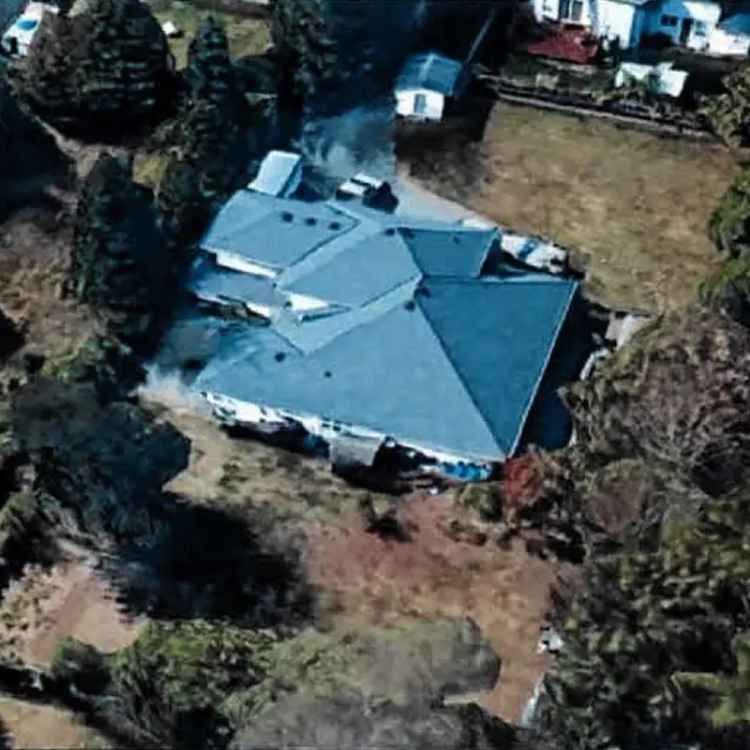 House for Sale Court Order 4 Baths Huge Lot