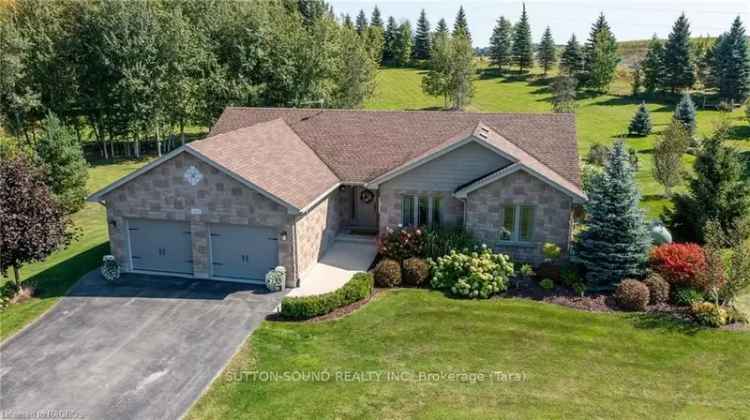 House For Sale in Georgian Bluffs, Ontario