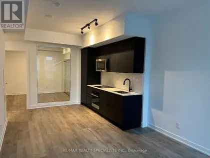 3 rooms apartment of 113 m² in Toronto