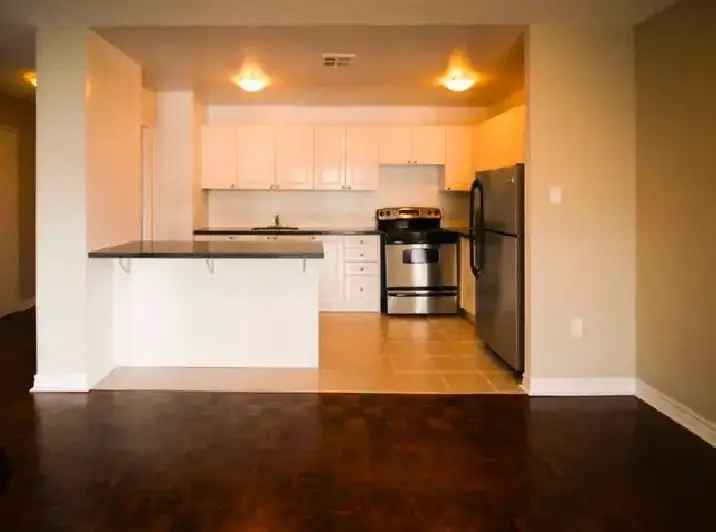 3 bed den 2 bath apartment for rent in north York