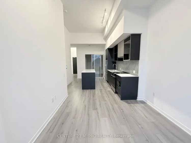 Rent Modern 2 Bedroom 2 Bathroom Condo in Prime Oakville Location