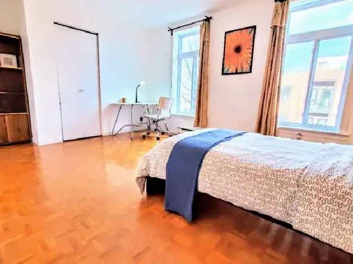 Rent Room in Shared House with Modern Amenities in Montreal