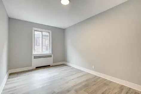 1 room apartment of 62 m² in Montreal