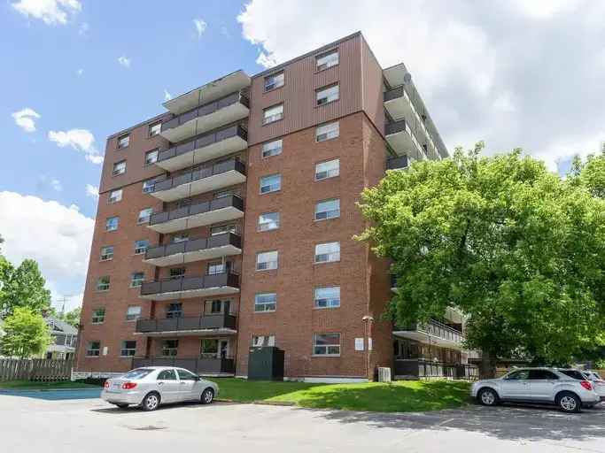 Rent Apartment in Sarnia with Modern Amenities and Fitness Centre