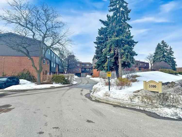 House For Sale in Toronto, Ontario