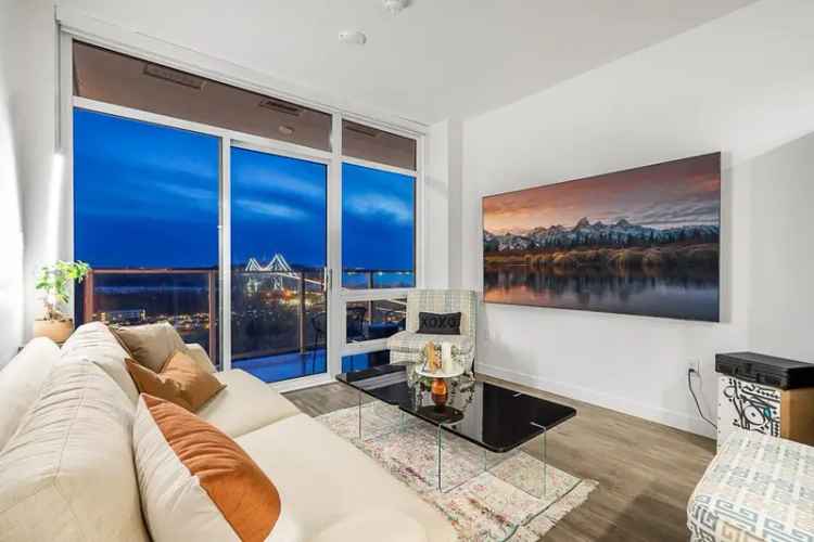 A $998,000.00 Apartment/Condo with 1 bedroom in Park Royal, West Vancouver