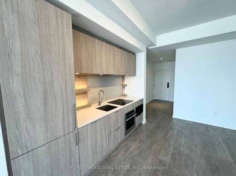 Rent Modern Apartment in Port Credit with Private Balcony