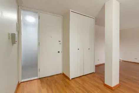 3 rooms apartment of 94 m² in Calgary