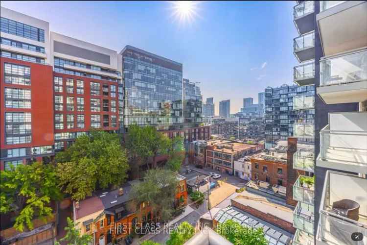 Condo For Sale in 525, Adelaide Street West, Toronto, Ontario