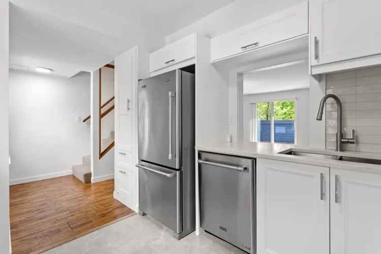 Forest Hills Townhouse 3 BR 1236 sq ft