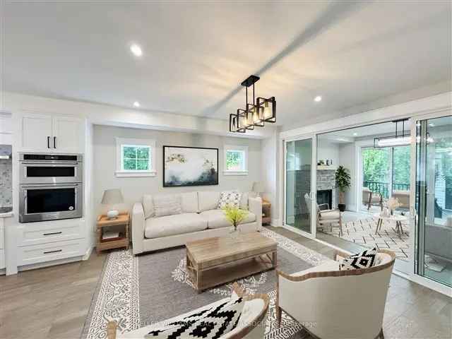 South Mississauga Custom Home 3880 sq ft 2 Principal Suites