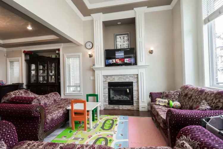 18882 54 Avenue Surrey Cloverdale House for Sale