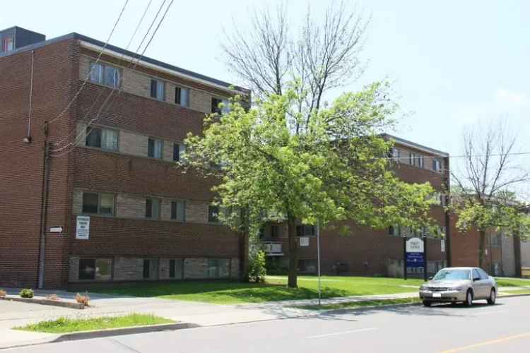 1296 Fennell Avenue E. -  in Hamilton