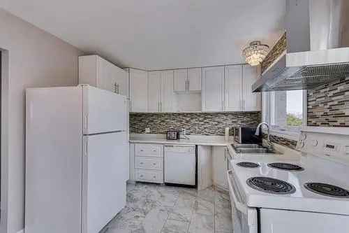 9 Bedroom House Near Amenities in Gatineau