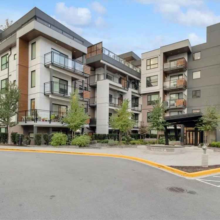 Luxury Abbotsford Penthouse 2 Bed 2 Bath 1243 Sqft