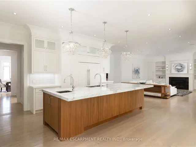 Luxury Custom Built West Coast Home in Southeast Oakville