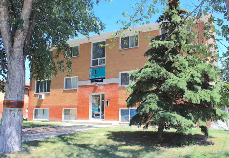 3955 Robinson Street -  in Regina