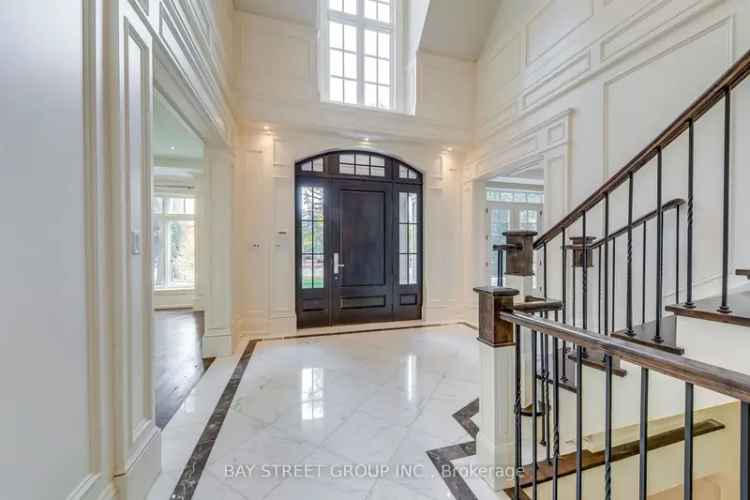 Luxury Custom Home in Southwest Oakville