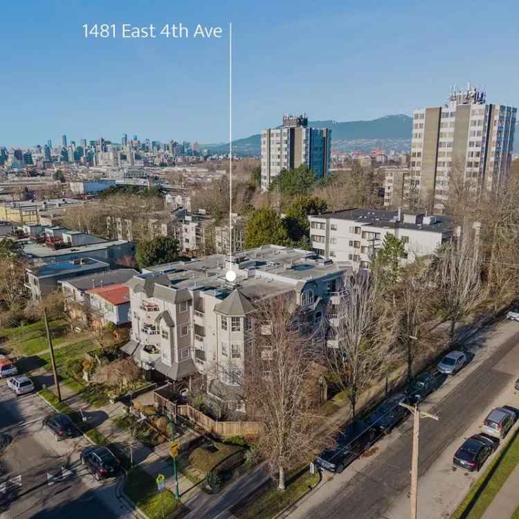 East Van Penthouse 1 Bedroom Corner Unit Top Floor 2 Balconies