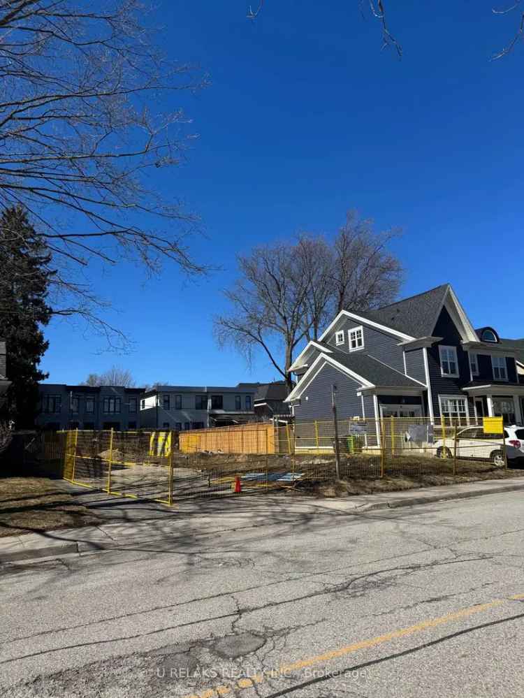 Build 2 Luxury Semi-Detached Homes in Prestigious Port Credit