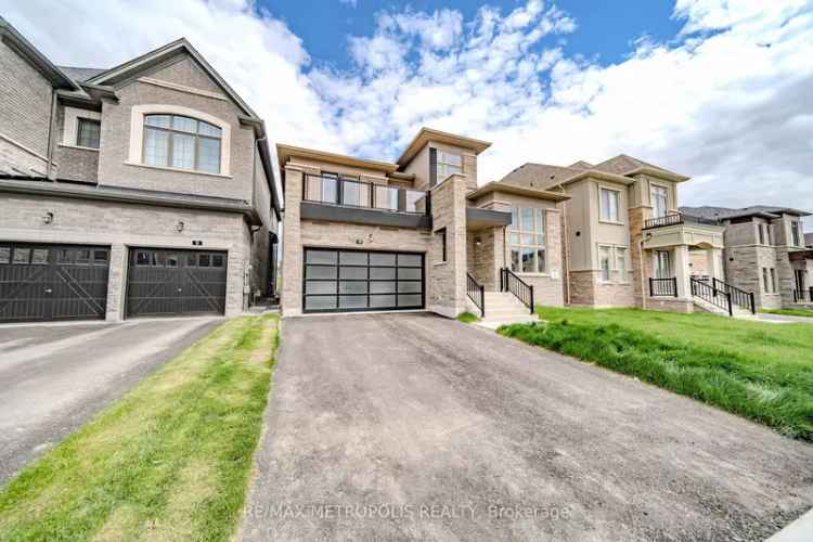 House For Sale in East Gwillimbury, Ontario