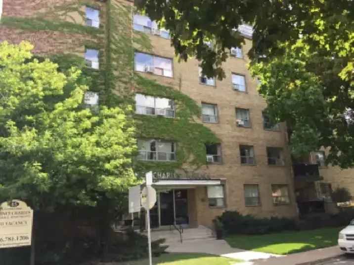 1 Bedroom with Balcony at Bathurst Eglinton