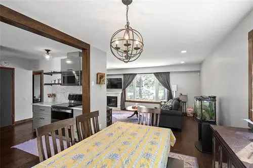 3 3 Bungalow In Charleswood Winnipeg Manitoba