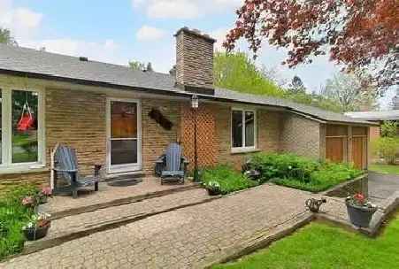 3 Bed 1.5 Bath Bungalow for Rent Pickering