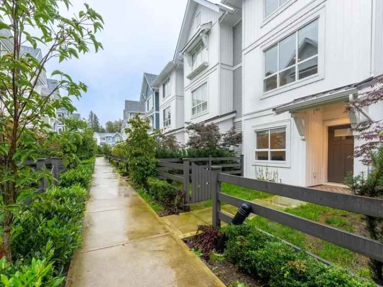 A $735,000.00 Townhouse with 3 bedrooms in Mission-West, Mission