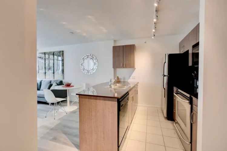 Downtown Vancouver Condo near Granville Skytrain