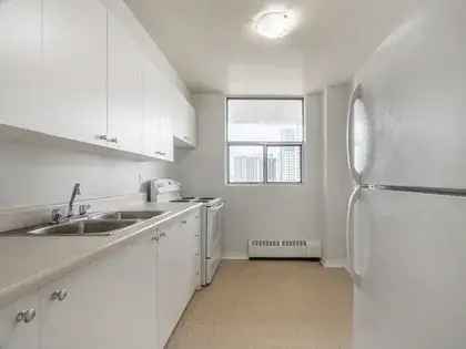 1 room apartment of 345 m² in Toronto