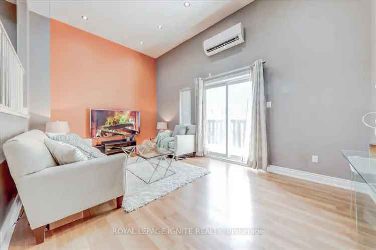 Buy Townhouse in Toronto with Renovated Features and Modern Amenities