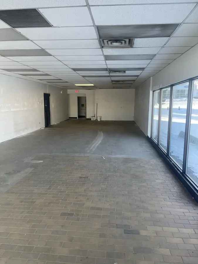 Commercial property For Rent in City of Spruce Grove, Alberta