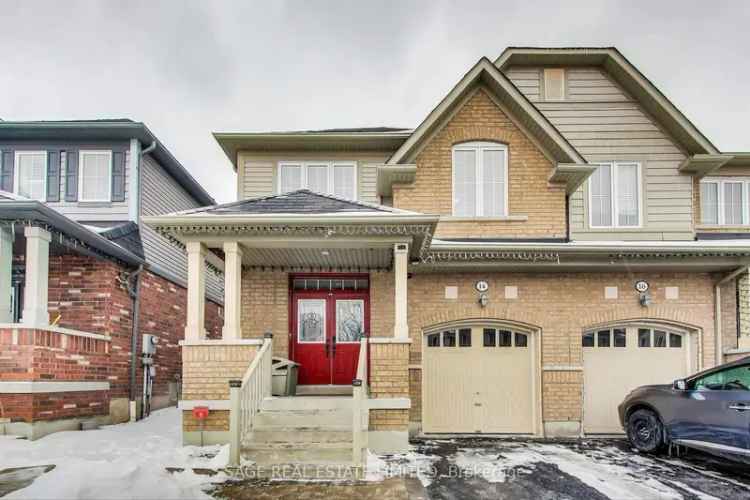 Spacious 3 Bed Townhome Near Hwy 401 and Lake