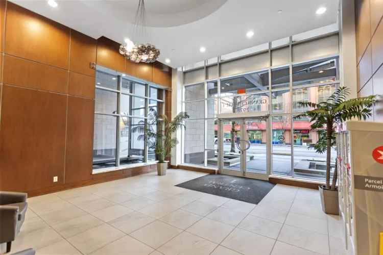 A $849,900.00 Apartment/Condo with 3 bedrooms in North Coquitlam, Coquitlam