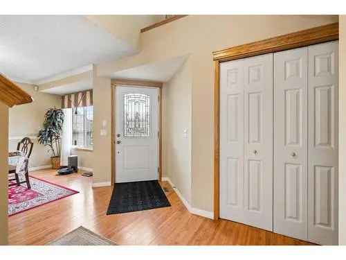 House For Sale In Somerset, Calgary, Alberta