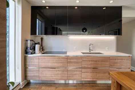 4 rooms apartment of 138 m² in Montreal