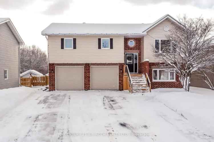 House For Sale in 67, Donlands Court, Severn, Ontario