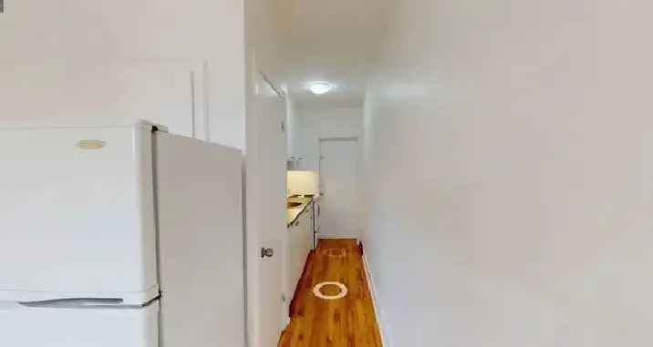 1 Bedroom Condo Apartment 1 Bath